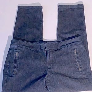 LOFT Woman Front Zipper Pockets Blue Jeans Size 6